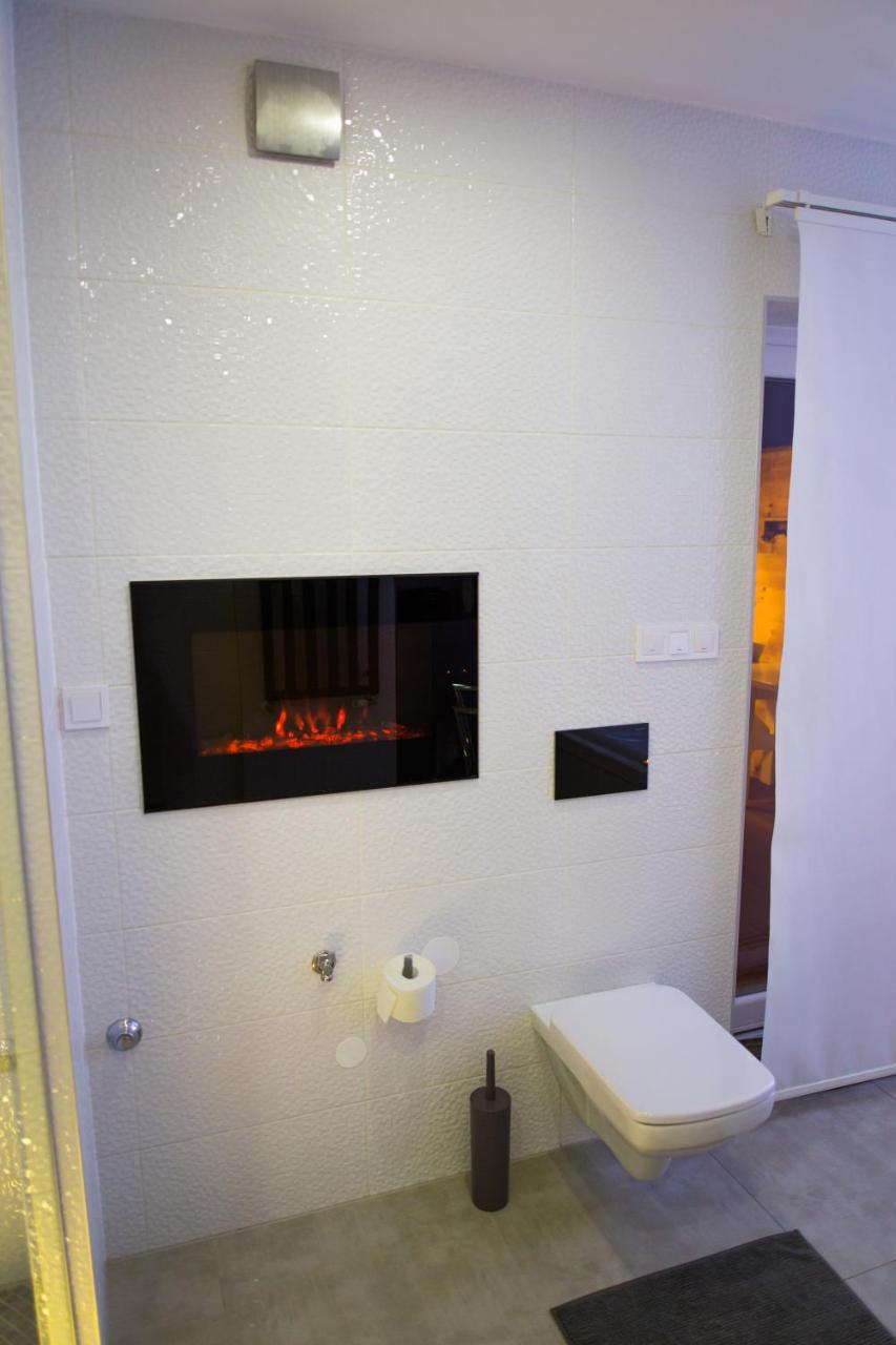 Apartment Plaza: Private Retreat With Luxury Amenities